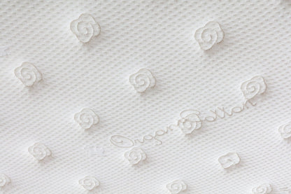 Husky Trinity organic cotton cover close-up