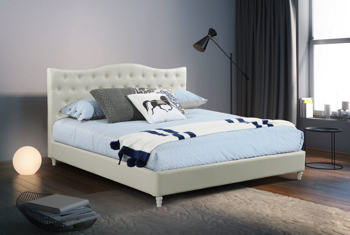 Husky Lily platform bed, white in a bedroom setting