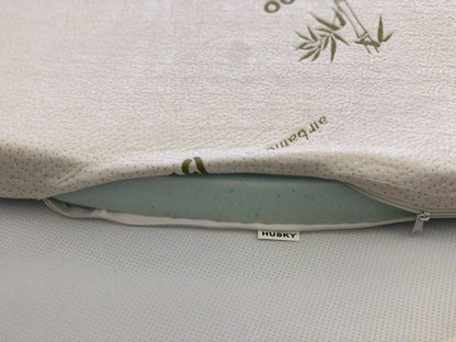 Close-up of the zippered bamboo cover opened to show the blue gel memory foam